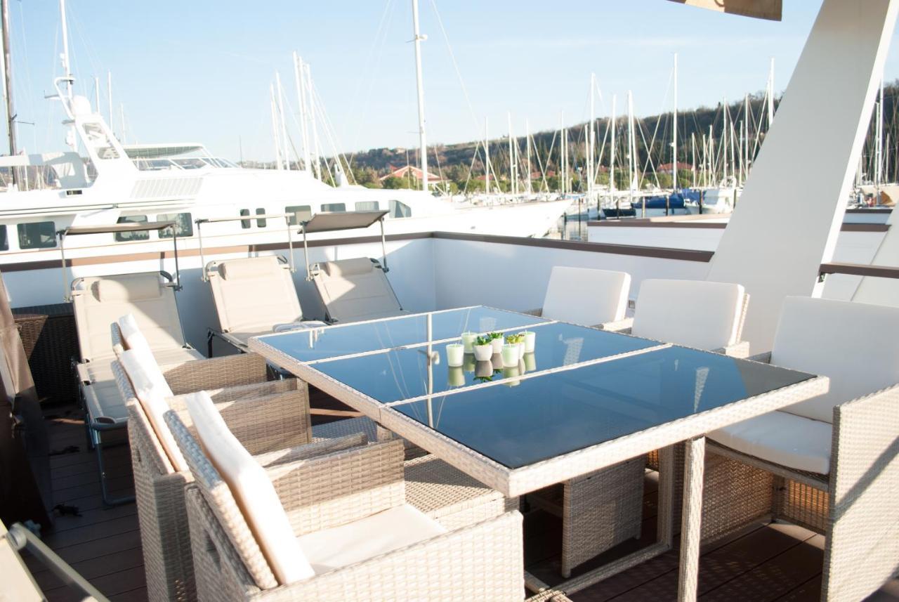 Villa Floating House Blue Moon Portoroz Exterior foto